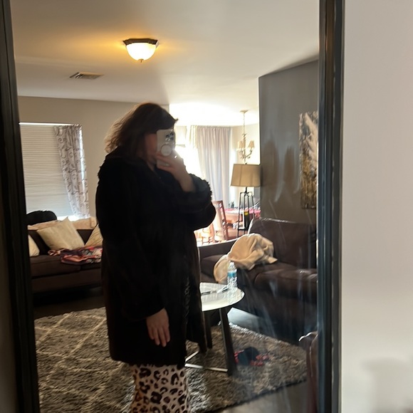 Macy’s fur vault custom designed brown mink 35” from shoulder to past hip area. - Picture 10 of 11